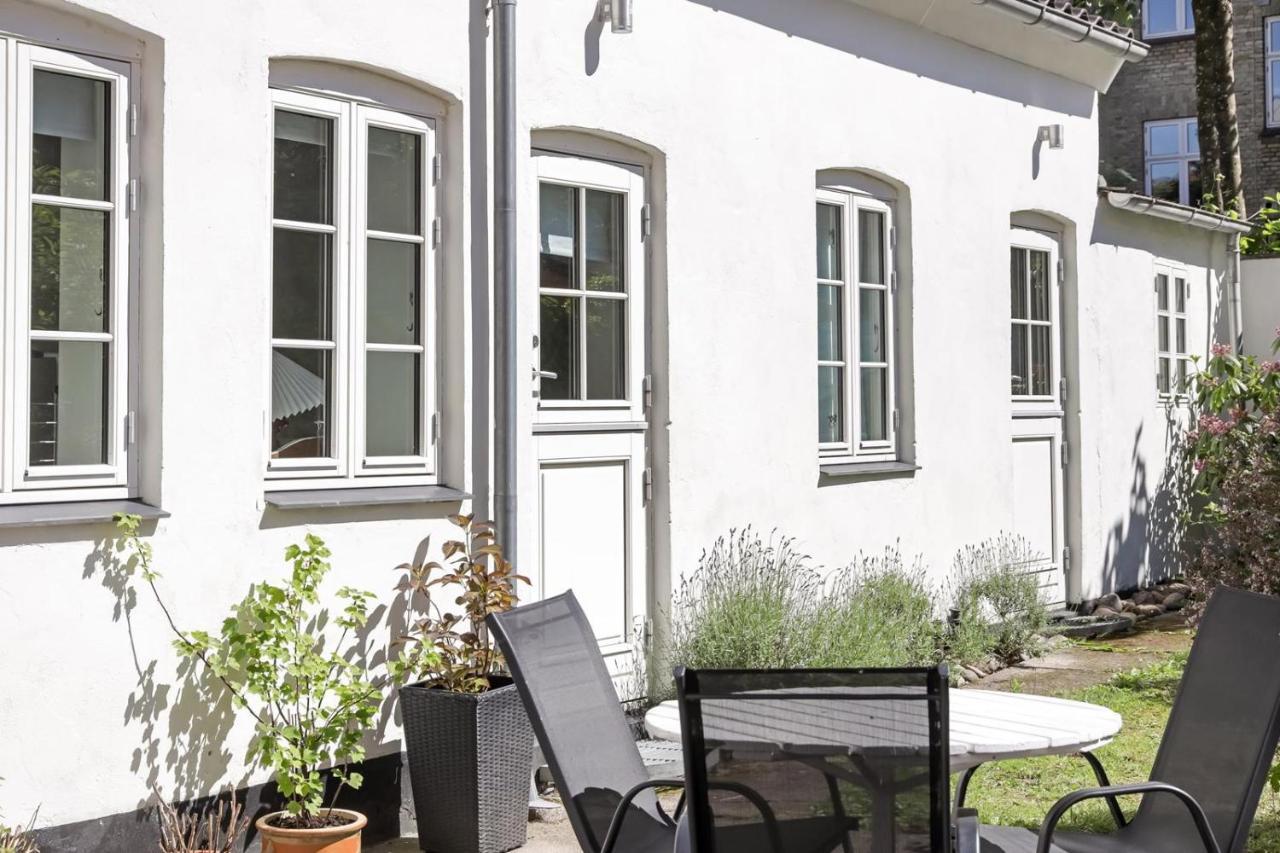 Professor Labri Apartments Odense Exterior foto